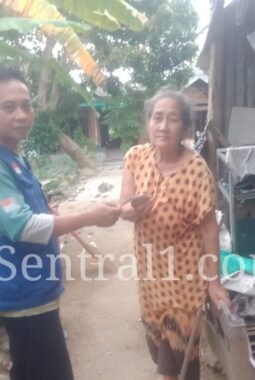 PBB Bojonegoro Kembali Berbagi di Banjarejo, Lansia dan Warga Kurang Mampu Dapat Santunan