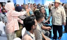 Prabowo Perkuat Ketahanan Pangan Nasional, Resmikan 10 Gudang Pangan Polri dan 166 SPPG di Tuban
