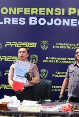 Lima Penipu Modus Haji dan Bansos Lansia Dibekuk Polres Bojonegoro